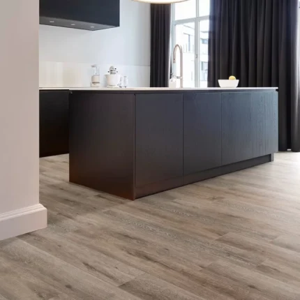 28815 22014 vv426 00854 room