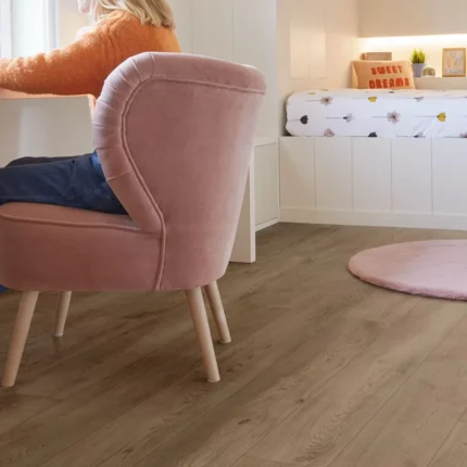 50 LVRE 1284 evp vinyl flooring roomscene 1