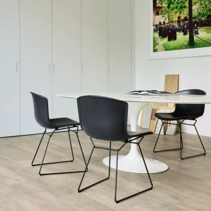 50 LVRE 1295 evp vinyl flooring roomscene 1