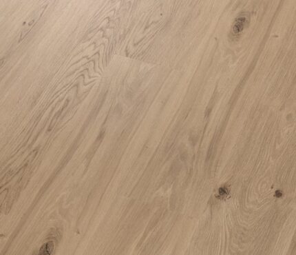UU002 04356 ANGLED