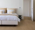 UU002 04455 ROOM