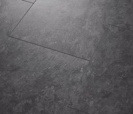 VV137 01858 ANGLED