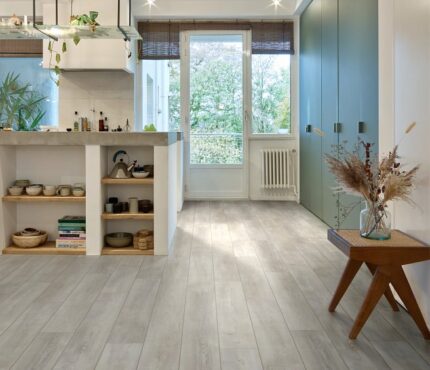 VV426 00855 ROOM