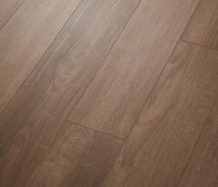 VV583 01228 ANGLED