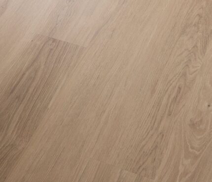 VV668 04357 ANGLED
