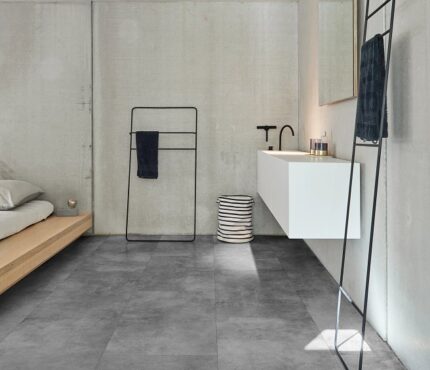 VV671 10151 ROOM