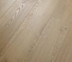 VV743 00989 ANGLED