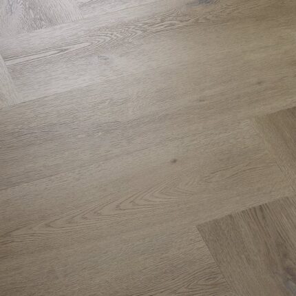 VV745 00995 ANGLED