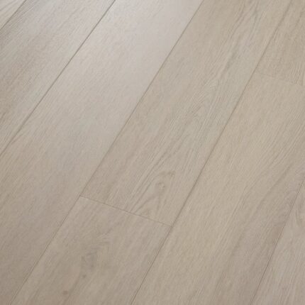 VV826 02514 ANGLED