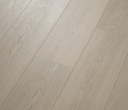 VV827 02713 ANGLED