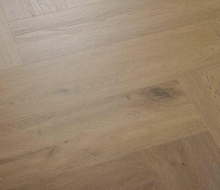 VV835 02556 ANGLED
