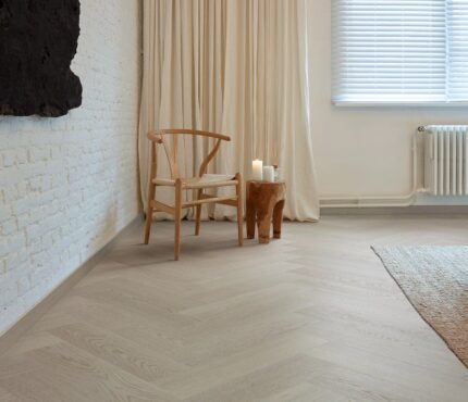 VV836 02713 ROOM